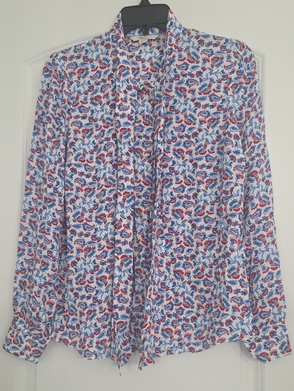 🇬🇧Beautiful, Floral Print Button Down Blouse By Boden! Excellent Condition!